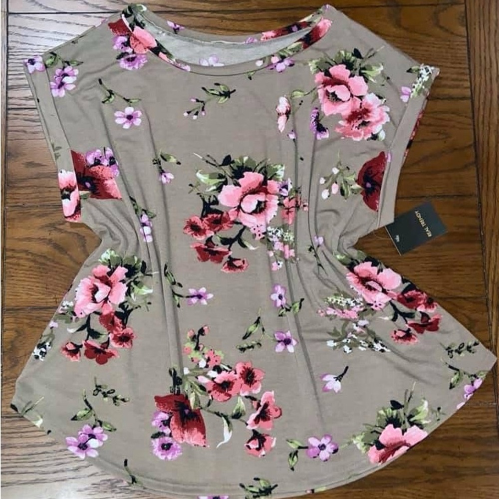 Floral Print Women's Top- Plus